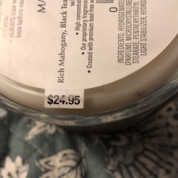 NWT Bath & Body Works 3 Wick Mahogany Rose Candle 🕯️ - Picture 3 of 3